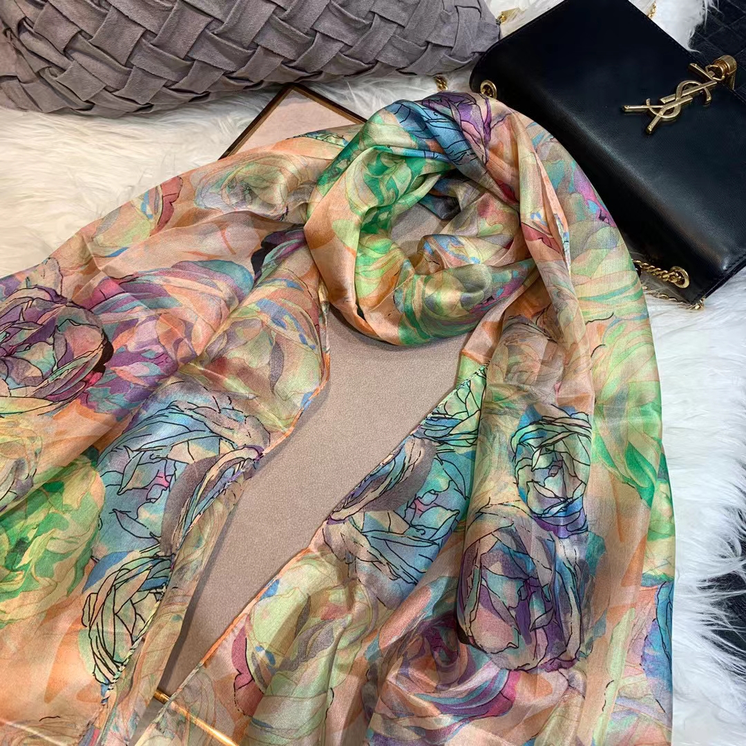 Ladies Green 100% Silk Scarf S - Shawl Wrap Winter avaliação e preço